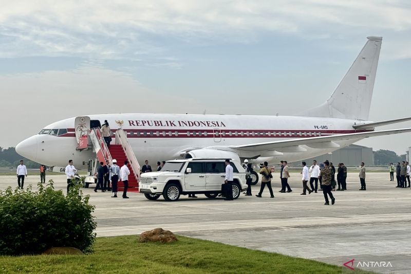 Presiden Prabowo Tiba di Tanah Air Usai Lawatan ke Timur Tengah