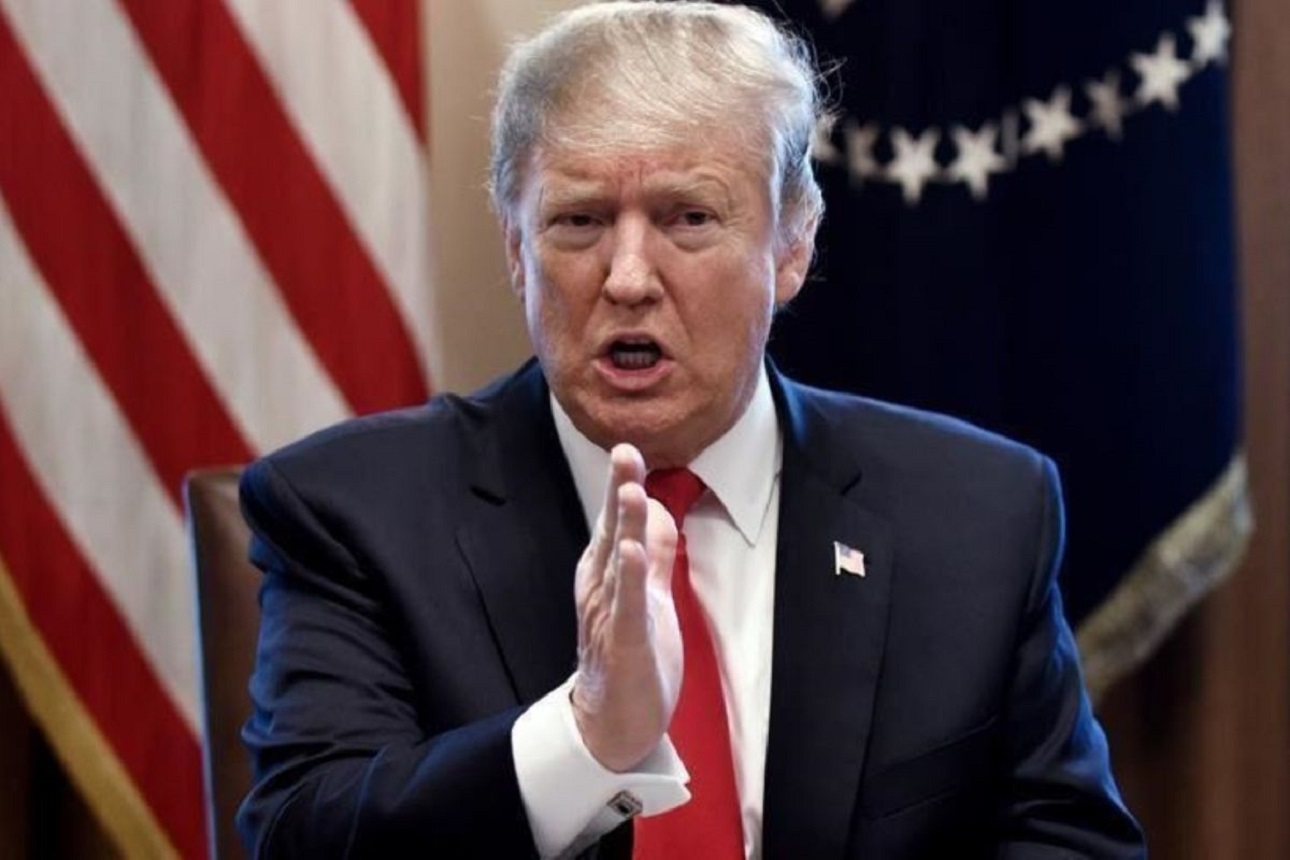 Remaja di AS Diduga Bunuh Orang Tuanya untuk Biayai Rencana Pembunuhan Presiden Trump