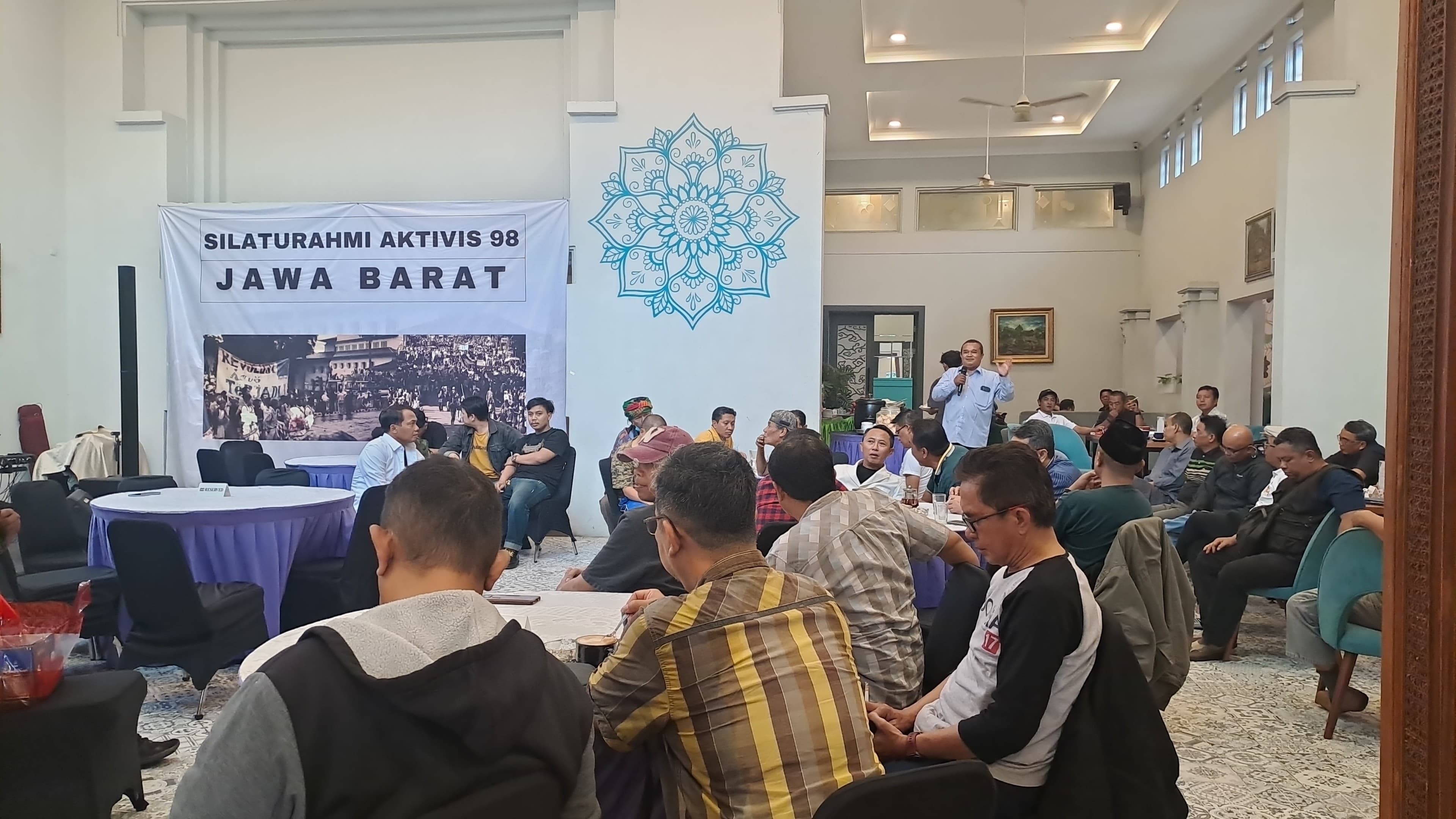 Sikapi Kondisi Bangsa yang tidak Baik-baik Saja, Aktivis 98 Jabar Gelar Silaturahim di Kota Bandung