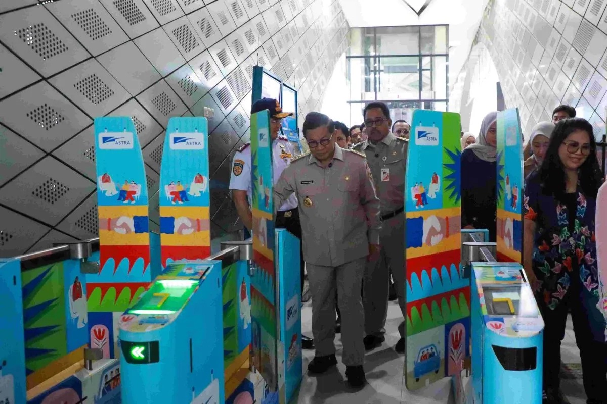 Wajib Naik Angkutan Umum Setiap Rabu, ASN DKI Harus Setor Foto Selfie