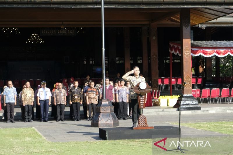 Wali Kota Surakarta Menekankan Etos Kerja pada Aparatur Sipil Negara
