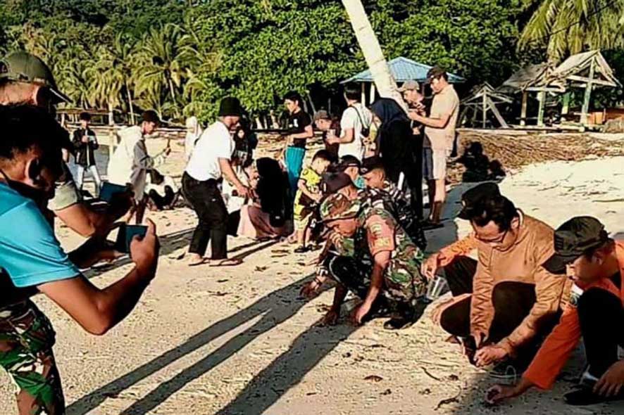 Kolaborasi LKKPN Pekanbaru dengan Masyarakat untuk Menjaga Penyu di Anambas