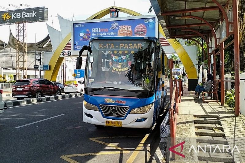 Hebat! Pemkot Padang Gratiskan Trans Padang untuk Pelajar Cuma Rp2 di Hardiknas