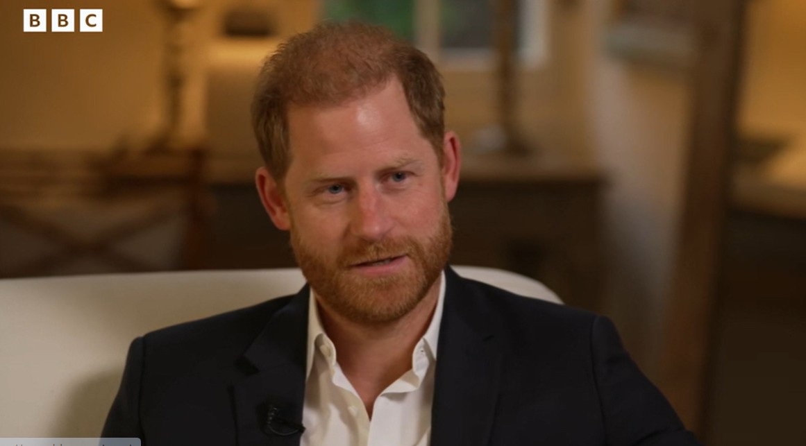 Emosional! Pangeran Harry Ungkap Keinginannya Berdamai dengan Keluarga Kerajaan
