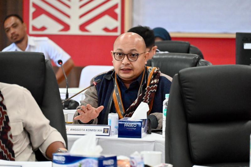 Anggota DPR Minta Pemerintah Tindak Tegas Kasus Keracunan Miras di Lapas Bukittinggi
