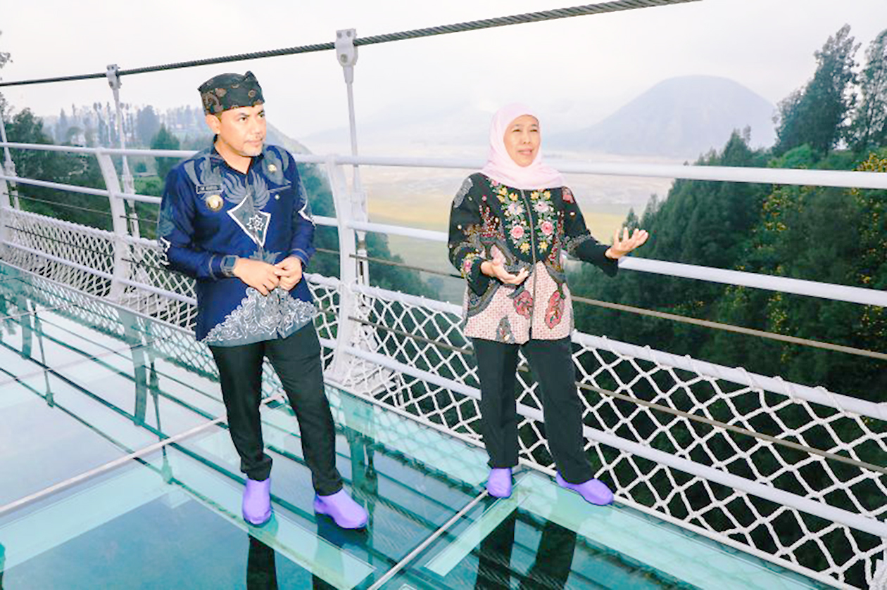 Gubernur Khofifah: Jembatan Kaca Seruni Point Bisa Perkuat Pariwisata Jawa Timur