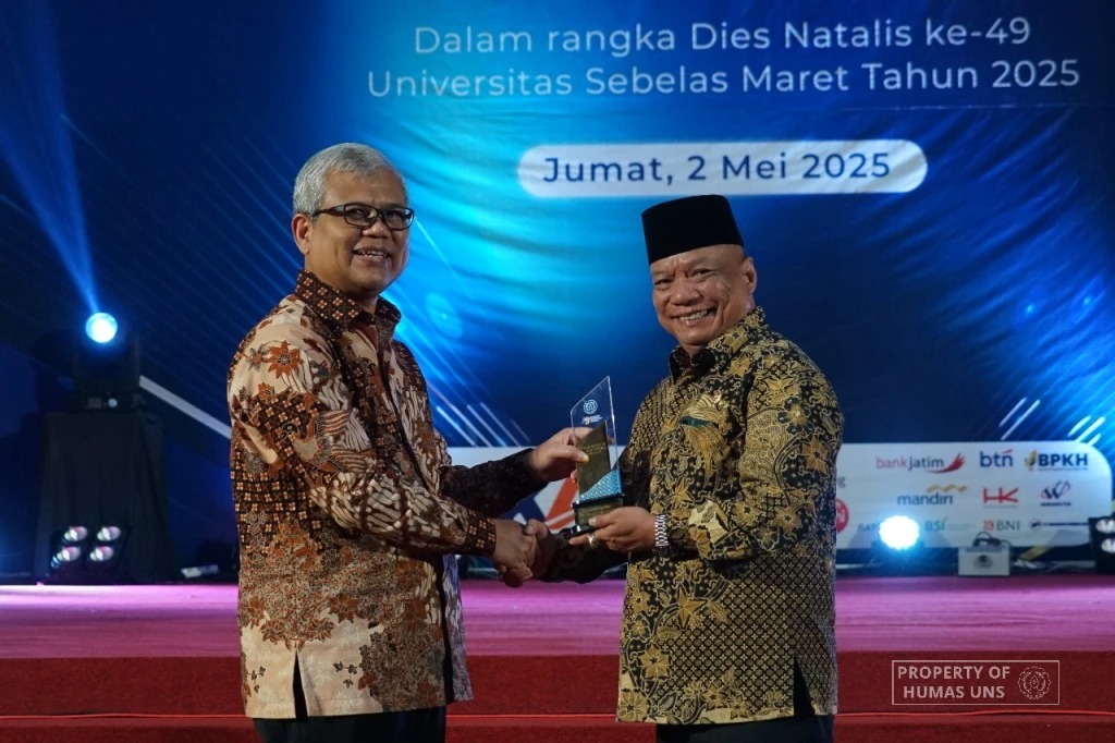 UNS Anugerahi Empat Tokoh Berjasa di Dies Natalis ke-49, KGPH Haryo Mataram, Sadjiman Ebdi Sanyoto, Joseph Rahardjo, dan AM Putut Prabantoro