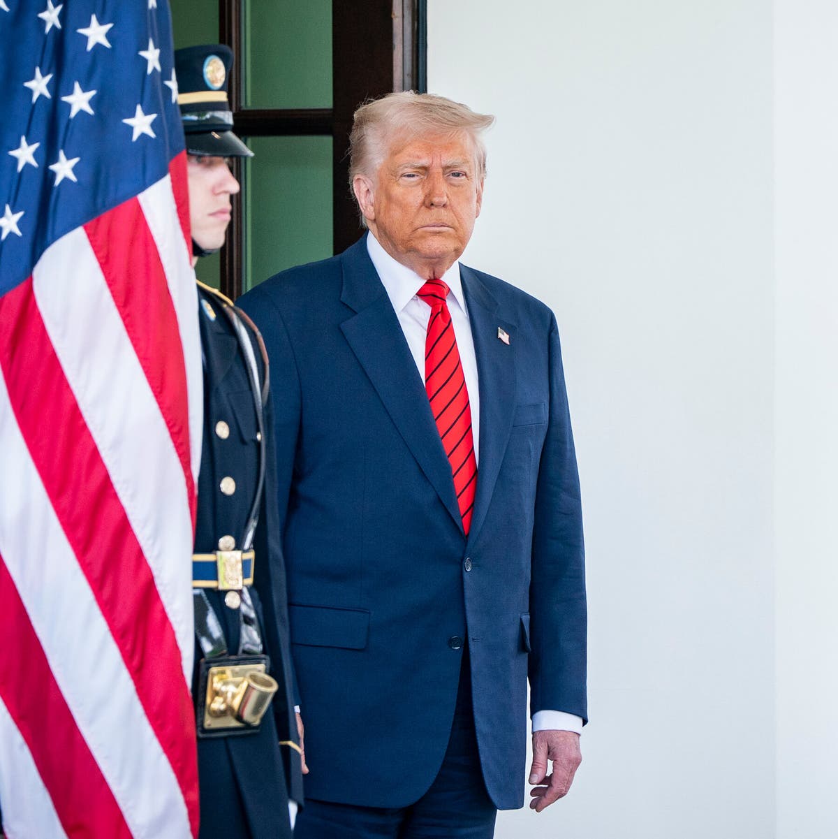 Tiba-tiba Akur, Trump Mengatakan AS akan Berhenti Membombardir Militan Houthi