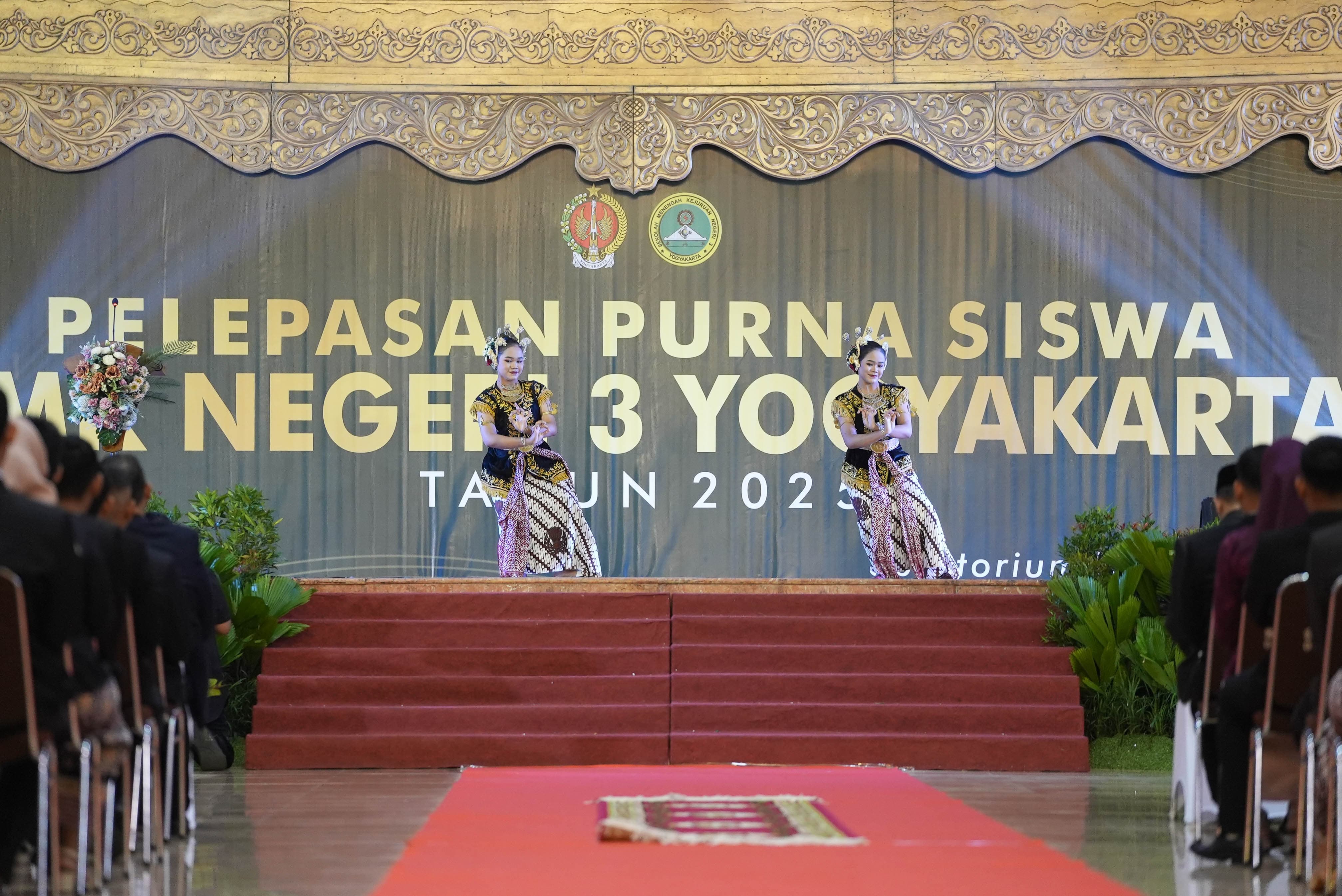 SMKN 3 Yogyakarta Resmi Lepas 627 Siswa Kelas XII, Serahkan Kembali ke Orang Tua
