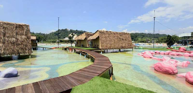 Cikao Park Purwakarta Hadirkan Penginapan di Atas Air Ala Maldives