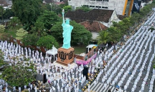 Dihadiri Wali Kota Madiun Maidi, Senam Bersama SSI-WTK Semarak dengan 4.000 Peserta