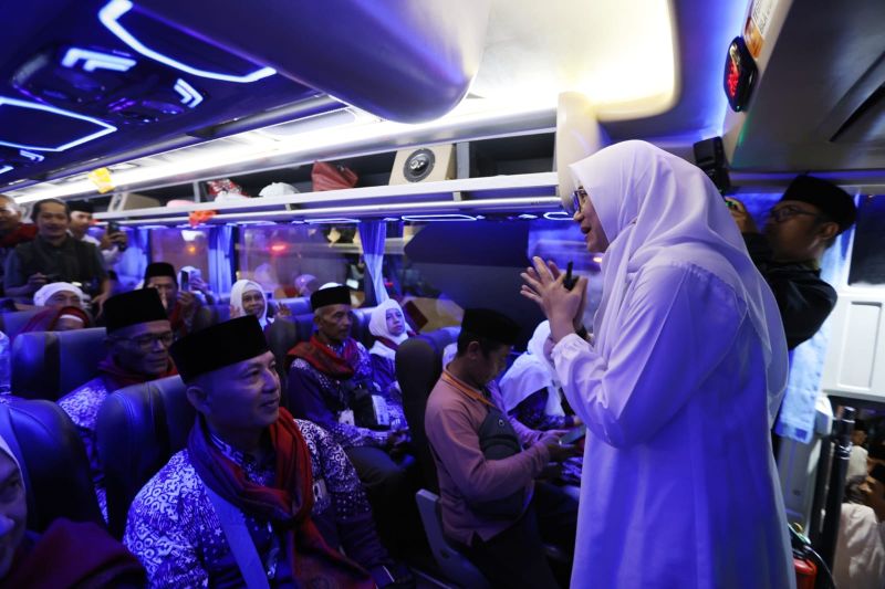 752 Calon Haji Asal Banyuwangi Diberangkatkan ke Asrama Haji Surabaya