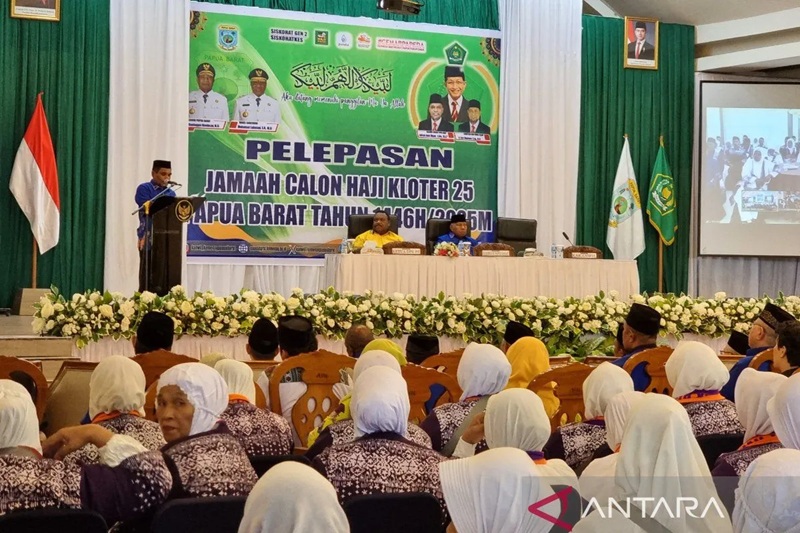 Kemenag: 21 Calon Haji Orang Asli Papua Diberangkatkan ke Tanah Suci