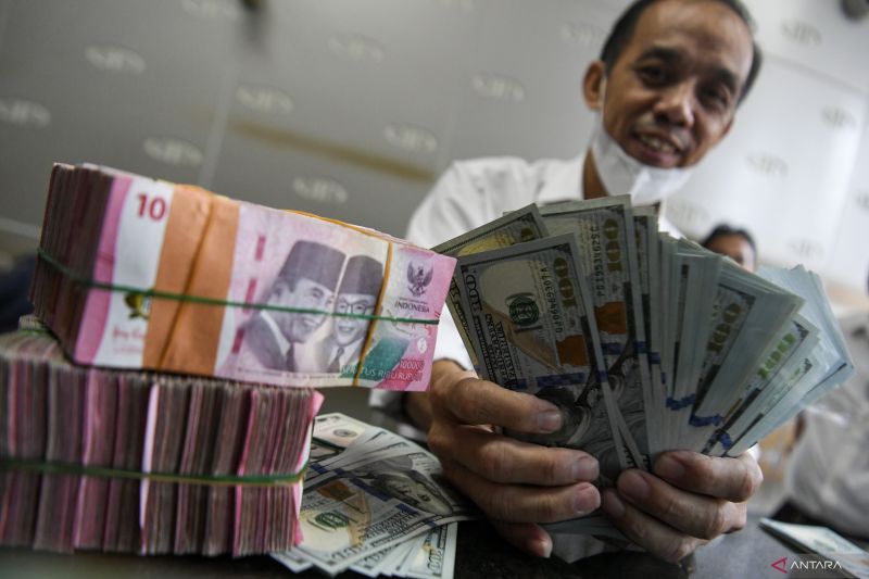 Kurs Rupiah Melemah Pada Senin Pagi, Jadi Rp16.481 per Dollar AS  
