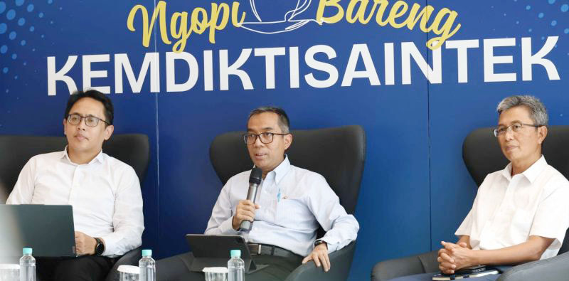 Mendiktisaintek Akan Bantu Mahasiswa Harvard yang Terancam Dipulangkan