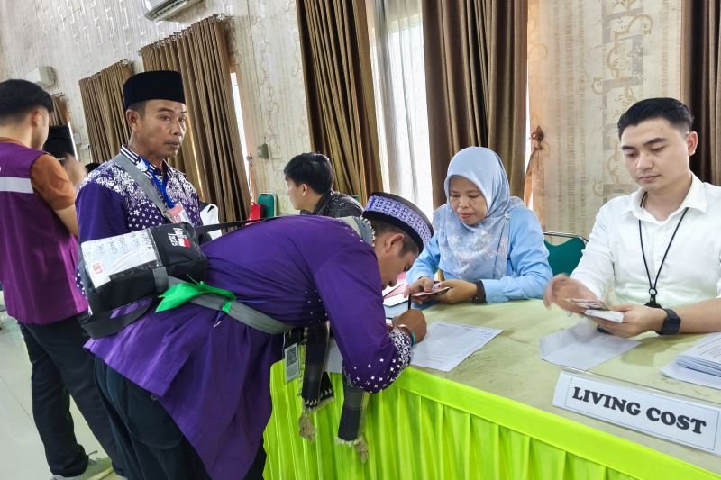 Kemenag Lampung Berangkatkan 7.046 Calon Haji ke Tanah Suci