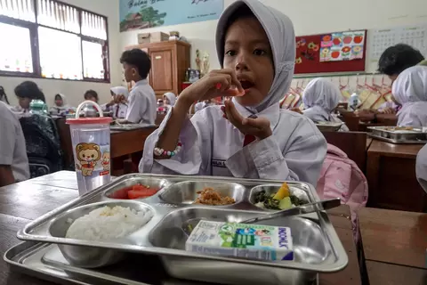 Program Makanan Gratis Presiden Prabowo Berpotensi Membebani Anggaran Negara