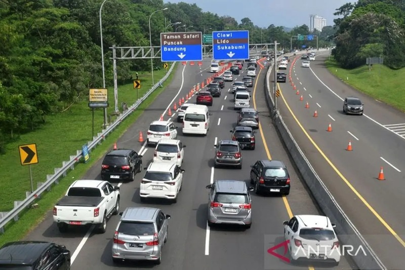 Contraflow Diberlakukan di Tol Jagorawi Arah Puncak