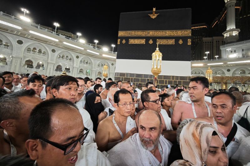 Rombongan Amirulhaj Indonesia Tunaikan Umrah Wajib di Baitullah