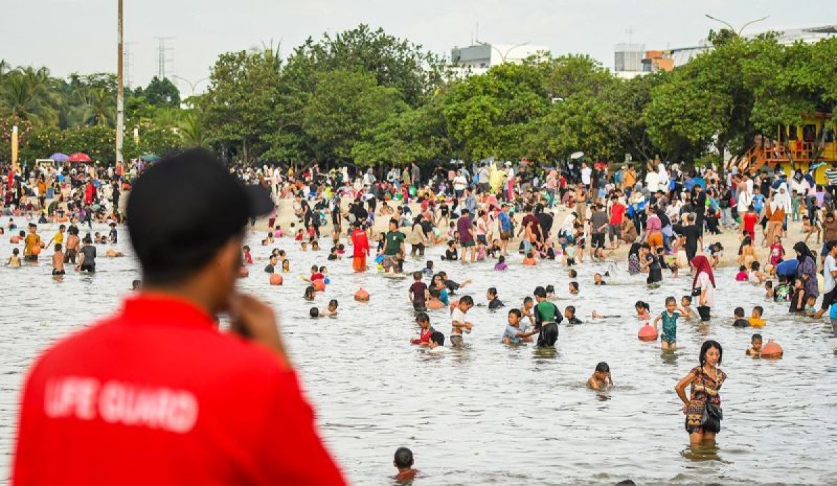 Libur Panjang, Pengunjung Ancol Membeludak Capai 102.457 Orang 