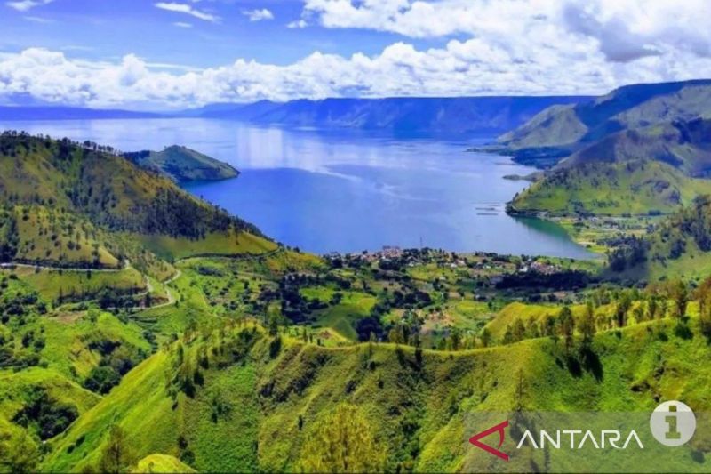 Pemprov Sumut Mengedukasi Siswa Sekolah untuk Menjaga Geopark Kaldera Toba