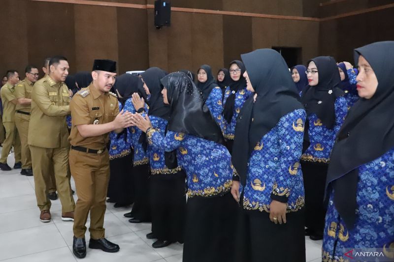 Pemkab Bekasi Lantik 156 Pejabat Fungsional Pendidikan dan 3.700 Guru PPPK