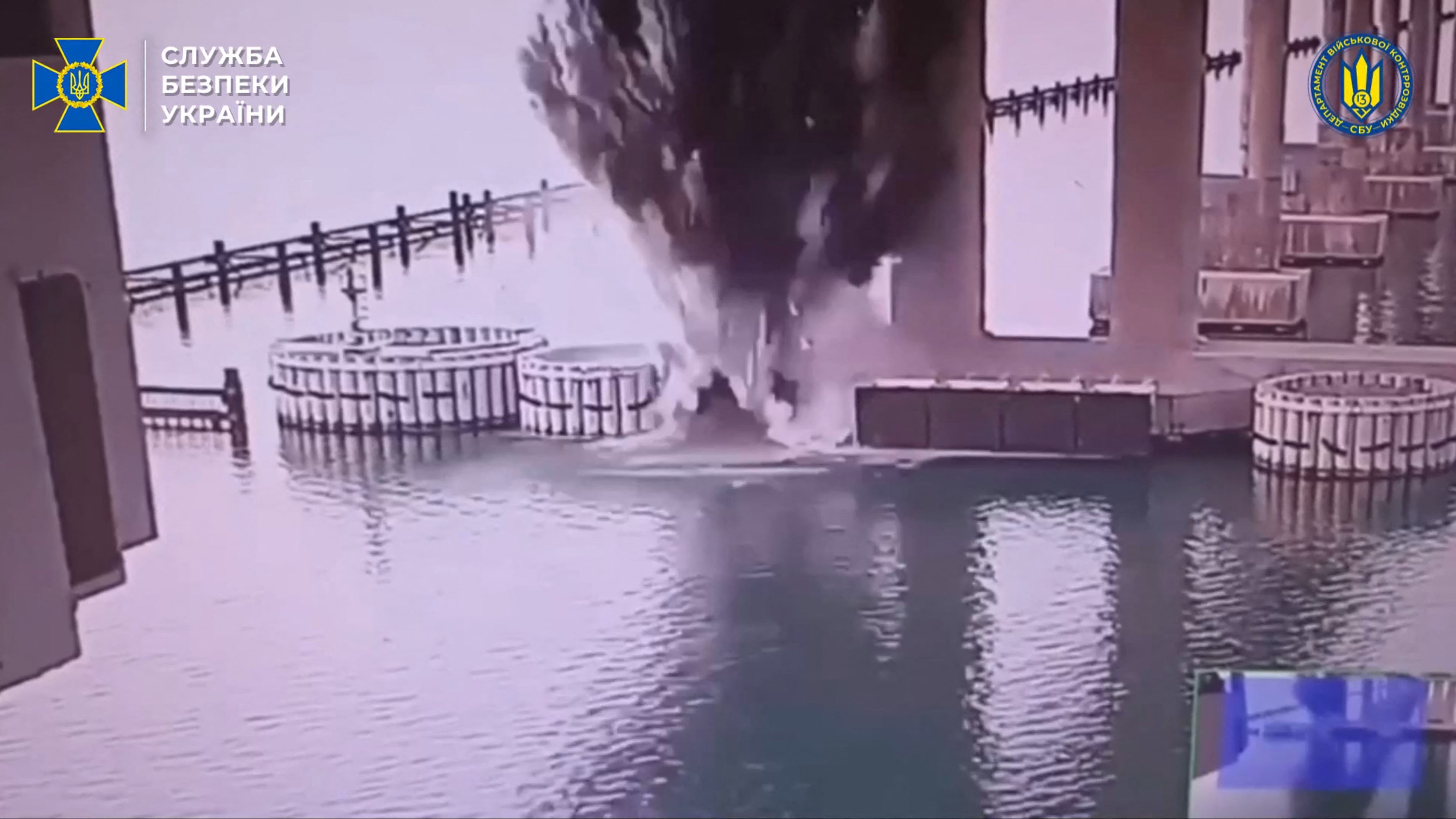 Ukraina Akui Serang Jembatan Russia-Crimea