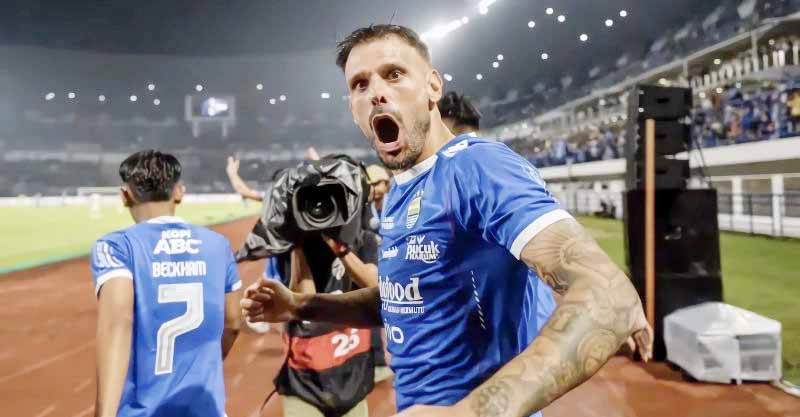 Tyronne Del Pino Tinggalkan Persib Setelah Bantu Dua Musim Berturut-turut Raih Juara