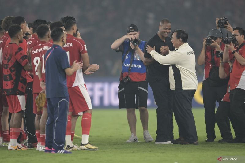 Presiden Prabowo Beri Hormat ke Skuad Timnas Indonesia 