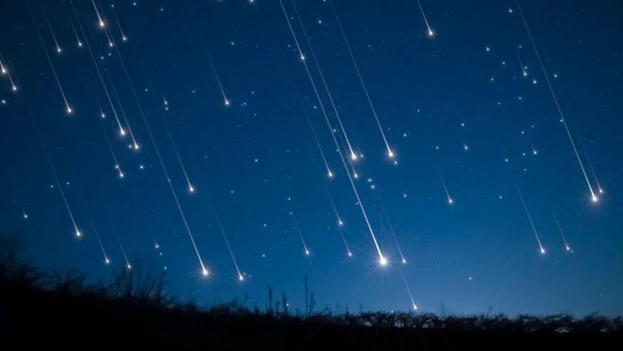 Fenomena Langit Hujan Meteor dan 'Strawberry Moon' Bisa Dinikmati Sepanjang Juni Ini