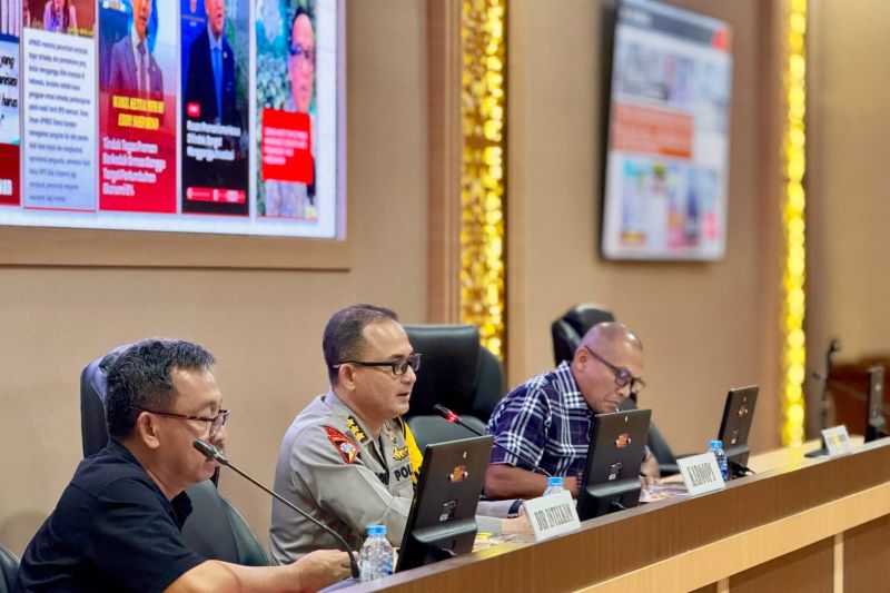 Polda Lampung jamin keselamatan peselancar peserta WSL Krui Pro