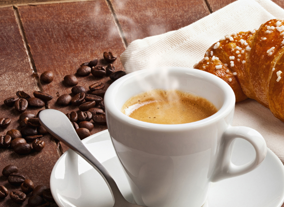 Jangan Kaget, Orang Singgah Pesan Espresso, Teguk Habis, Langsung Cus: Etiket Minum Kopi di Italia