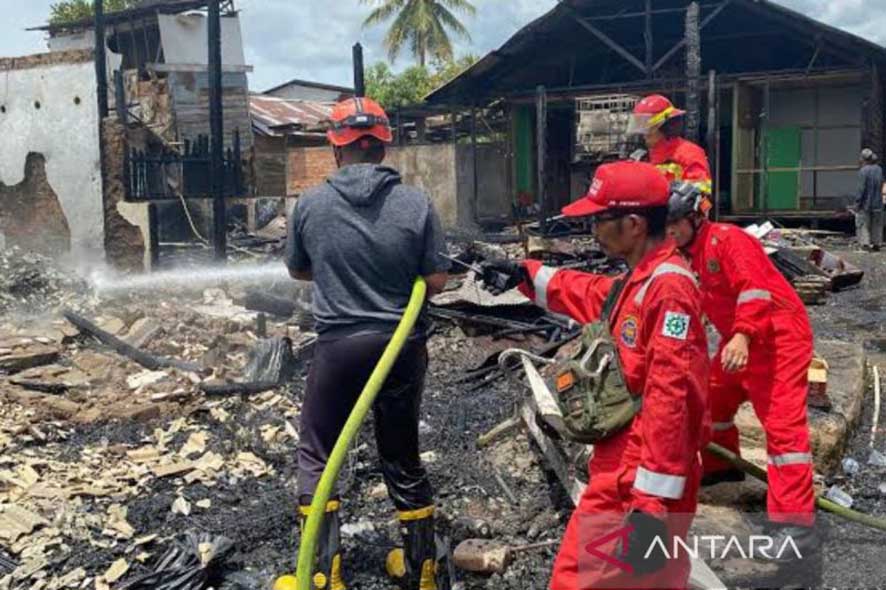 Pemkot Banjarmasin Himbau Anak-anak agar Tidak Terlibat dalam Aktivitas Pemadaman Kebakaran 
