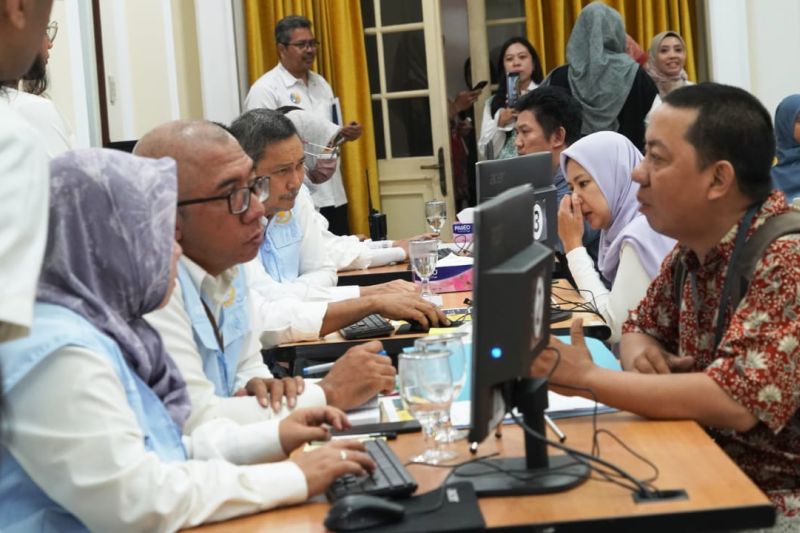 Gibran Minta Program Lapor Mas Wapres Disempurnakan Agar Birokrasi Lebih Cepat
