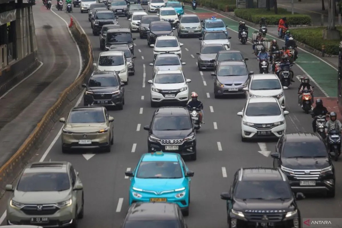 Hari Ini, Sistem Ganjil Genap Ditiadakan karena Libur Cuti...