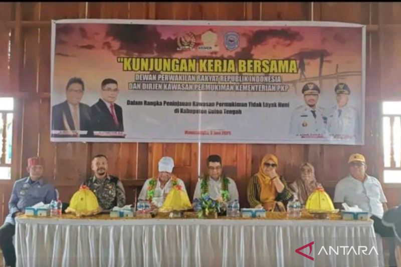 Komisi V DPR dan Dirjen PKP Kunjungi Pemukiman Suku Bajau ...