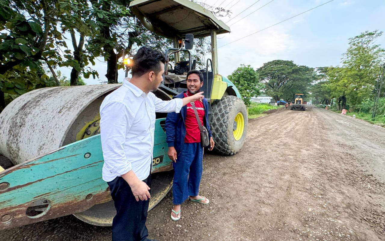 Emil Dardak Keliling, Sekarang Ruas Jalan Nganjuk–Kediri Makin Lebar dan Mulus