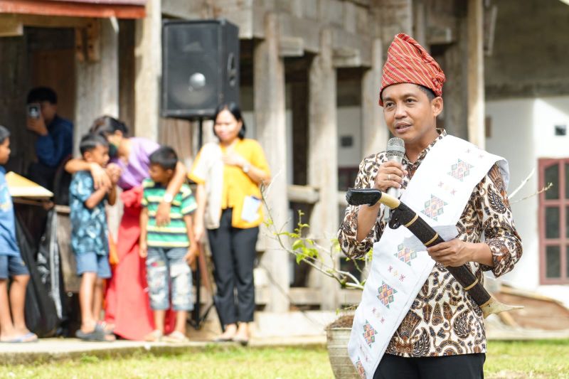 Terima Gelar Adat Toraja, Menteri Kehutanan Tegaskan Komitmen Jalankan Amanat Kehutanan