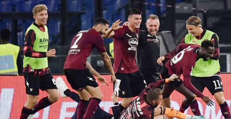 Keracunan Makanan, Para pemain Salernitana Masuk Rumah Sakit 