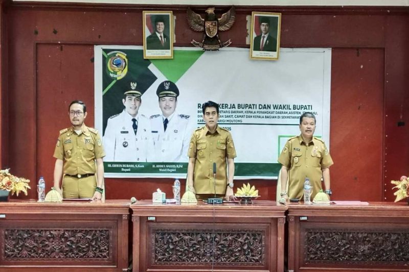 Bupati Parigi Moutong Optimalkan Pelayanan Publik dan Keterbukaan Informasi