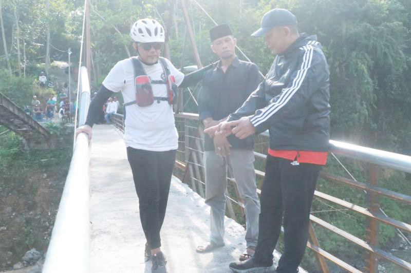 Bupati Probolinggo lakukan monev jembatan rusak terdampak bencana