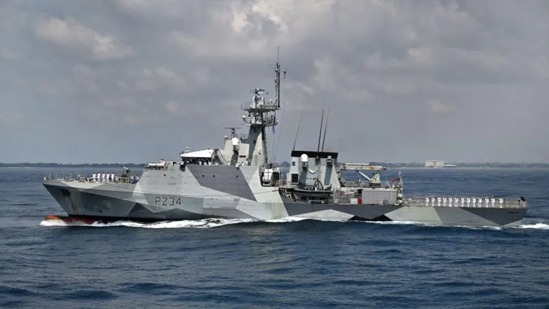 Tiongkok Kecam Pelayaran Kapal Perang Inggris di Selat Taiwan sebagai Provokasi