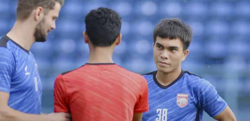 Madura United Rekrut Kiper dan Gelandang Timnas untuk Perkuat Klub Musim Depan