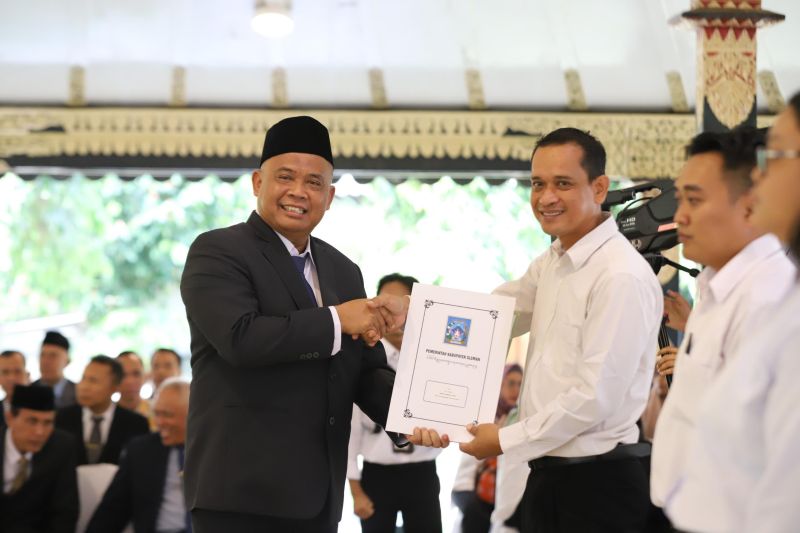 Pemkab Sleman Serahkan 538 SK Pengangkatan PPPK
