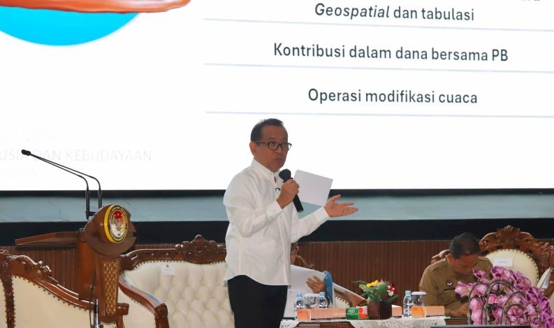 Menko PMK Tekankan Pentingnya Pemda Terapkan Kebijakan Pencegahan Bencana saat Rancang Pembangunan