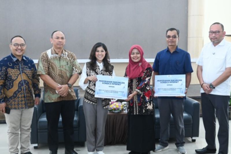 Menkomdigi Sambungkan Layanan Internet Cepat untuk Sekolah Rakyat di DIY