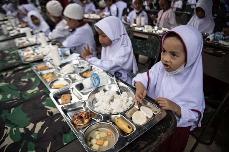 BGN: Jumlah Penerima Makan Bergizi Gratis Mencapai 5,5 Juta