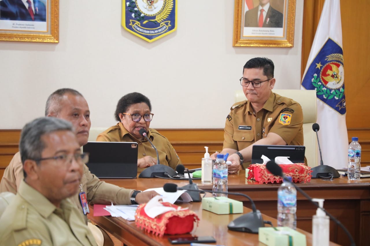 Wamendagri Ribka Minta Pemda Se-Wilayah Papua Segera Selesaikan Syarat Administrasi Penyaluran Dana Otsus dan DTI