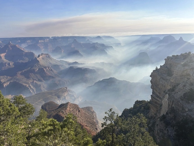 Grand Canyon Terbakar, Turis dan Penduduk Dievakuasi 