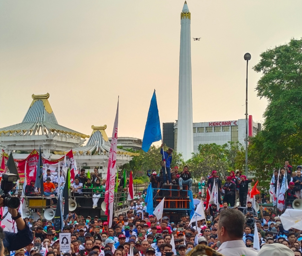 Ada 44 Juta Pengangguran, Survei Sebut Kaum Muda RI Pesimis soal Masa Depan